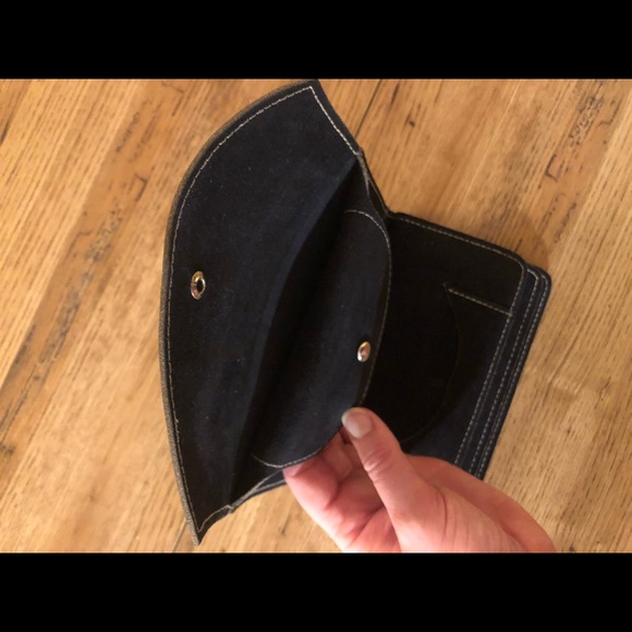 Vintage Suede Wallet - Picture 4 of 12